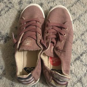 Roxy shoes. Pink/purple color. Size 7. Like new.